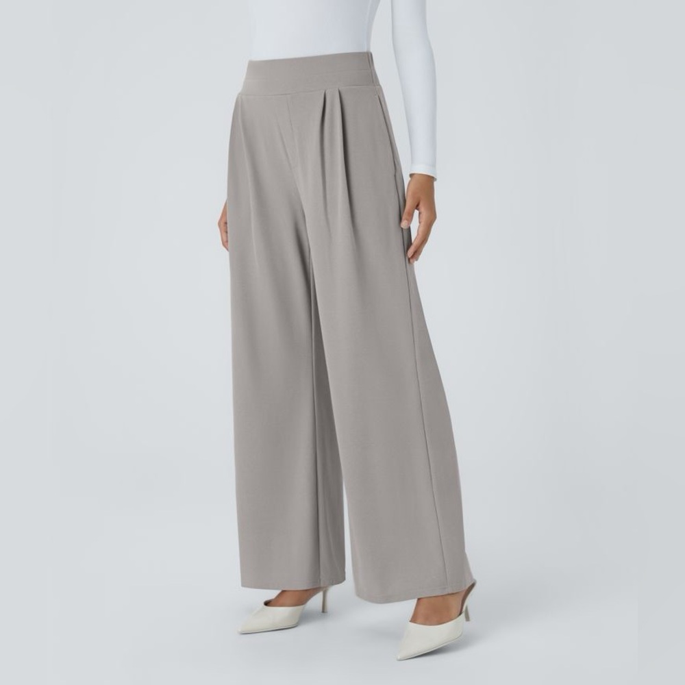 HALARA Wide Leg Pants in Light Gray
